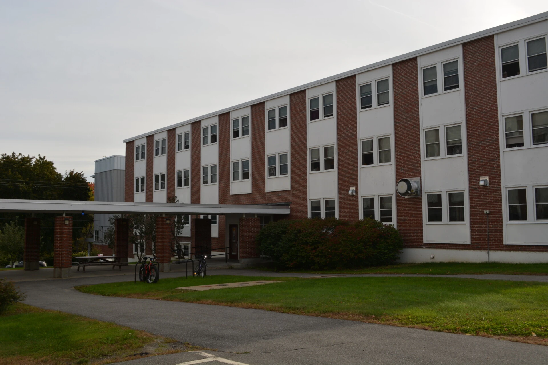 A photo of Lockwood Hall dorm